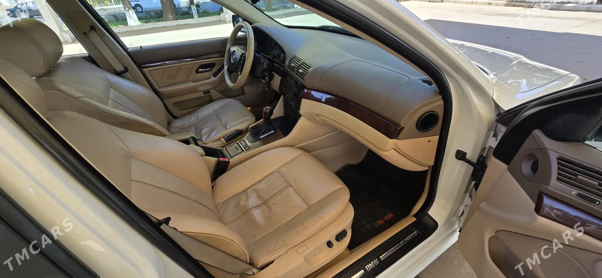 BMW E39 2003 - 150 000 TMT - Wekilbazar - img 5