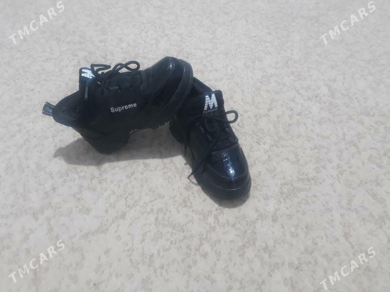 утепленные ботинки - Türkmenabat - img 1