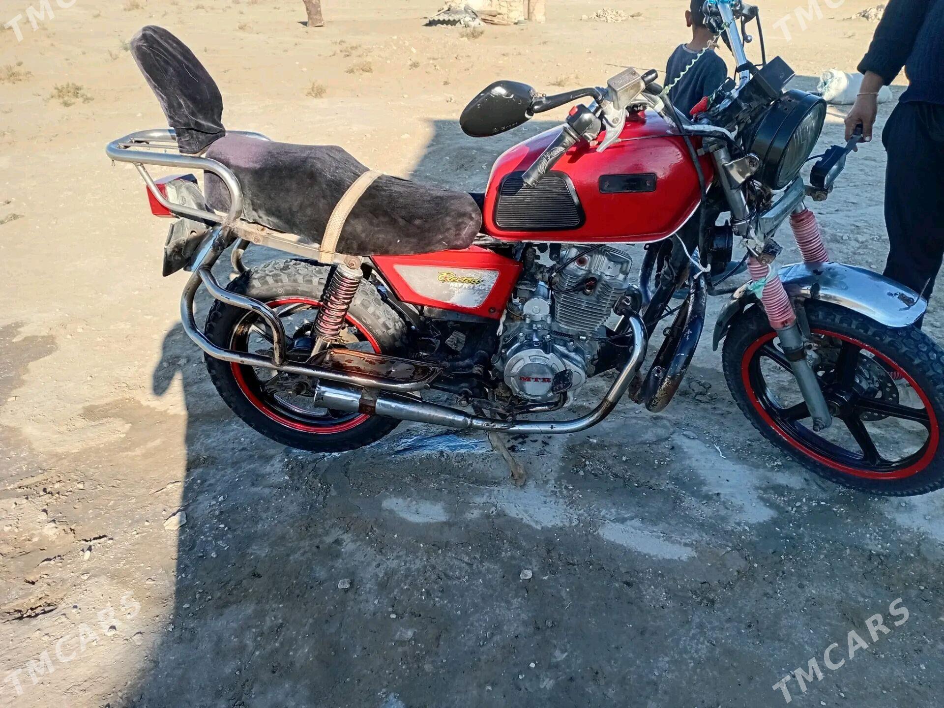 Fekon FK150-8G 2022 - 8 000 TMT - Эсенгулы - img 1