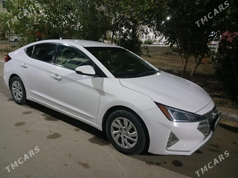 Hyundai Elantra 2019 - 230 000 TMT - Büzmeýin - img 3