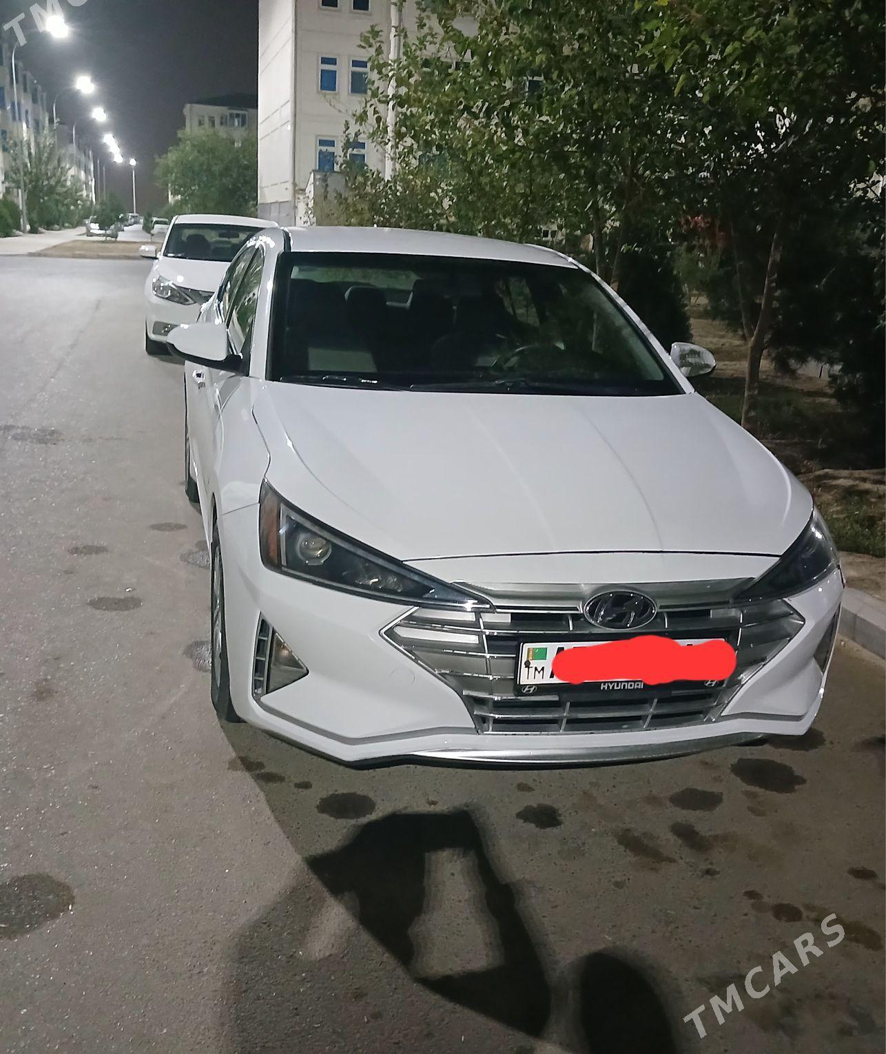 Hyundai Elantra 2019 - 230 000 TMT - Büzmeýin - img 2
