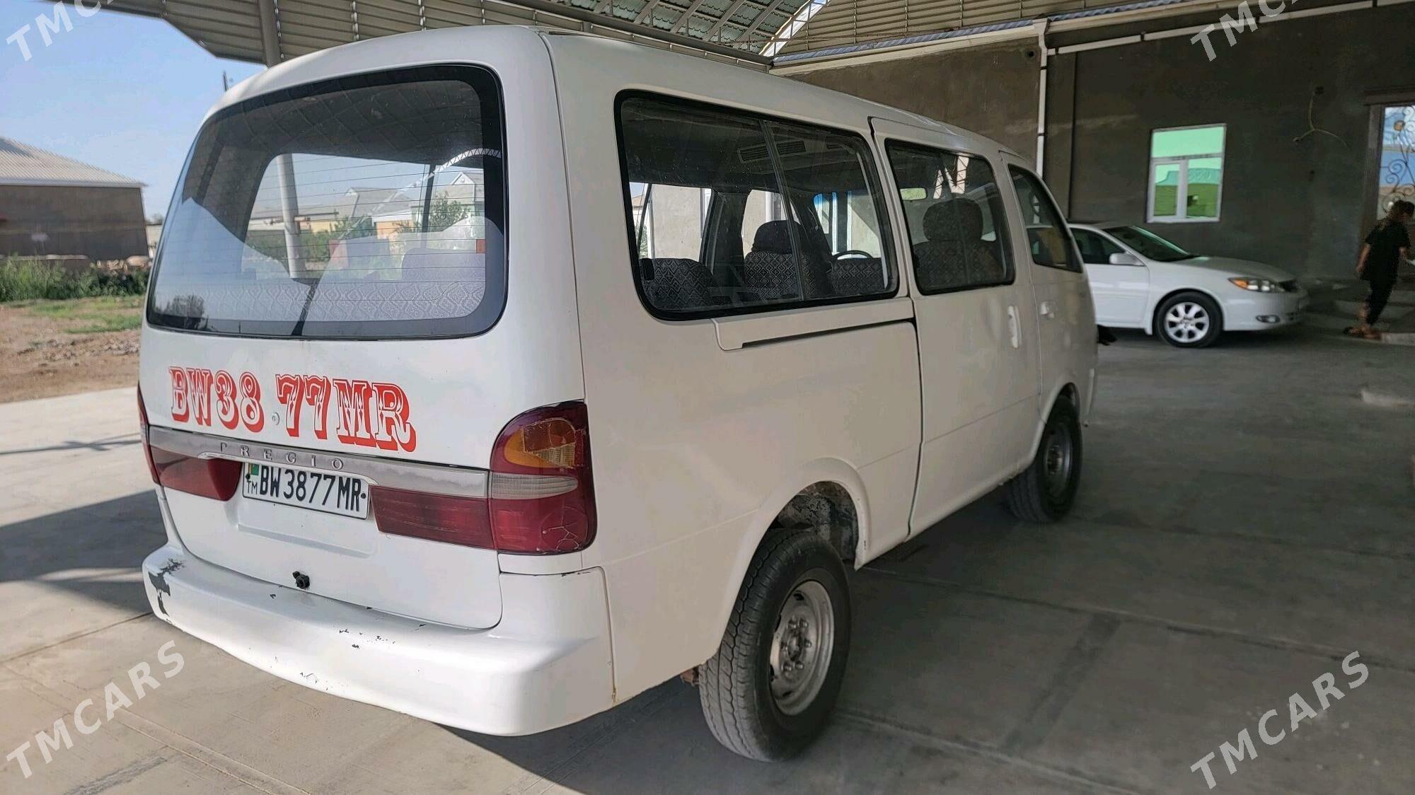 Toyota Hiace 2004 - 60 000 TMT - Туркменгала - img 1