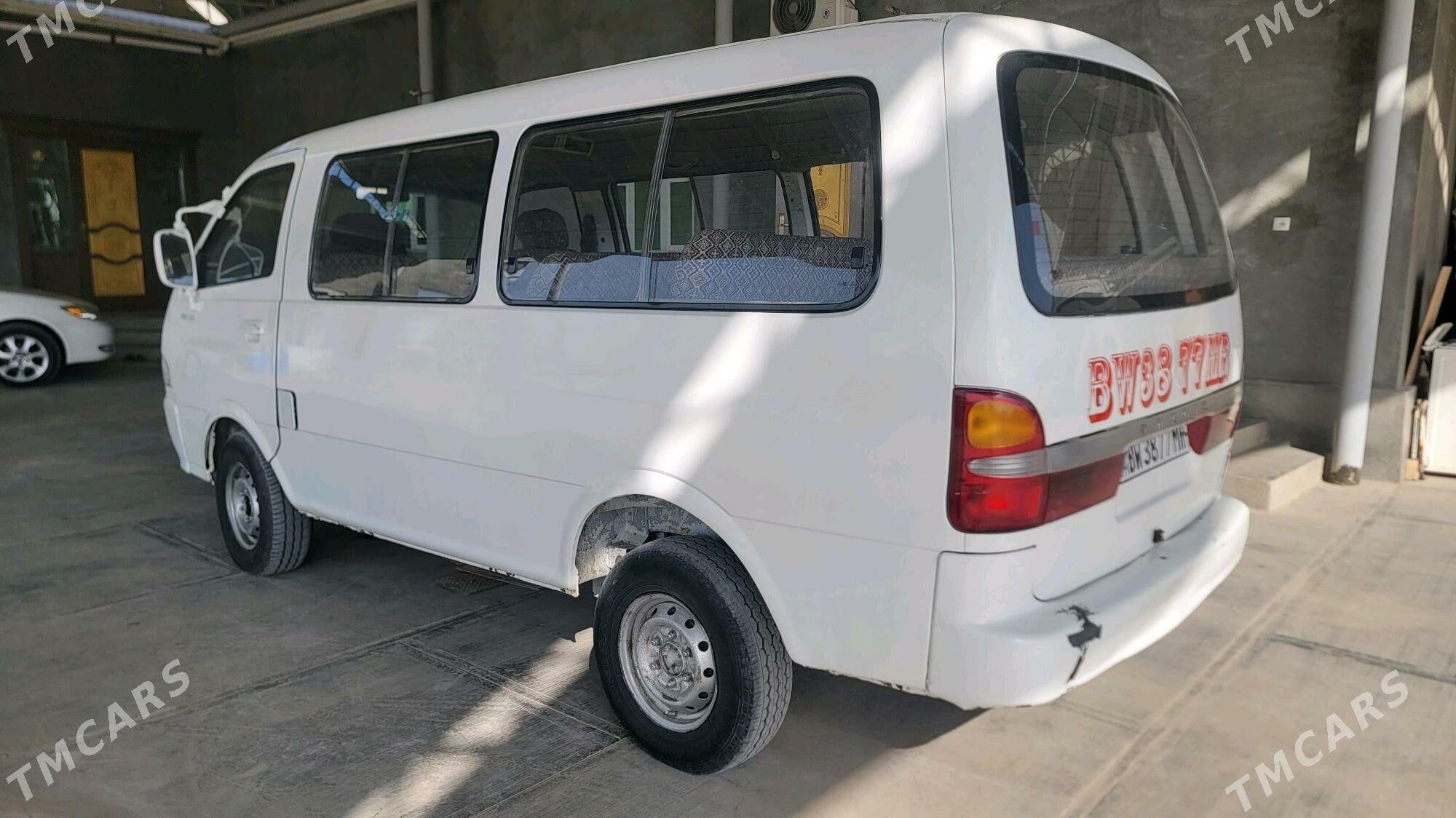 Toyota Hiace 2004 - 60 000 TMT - Туркменгала - img 2