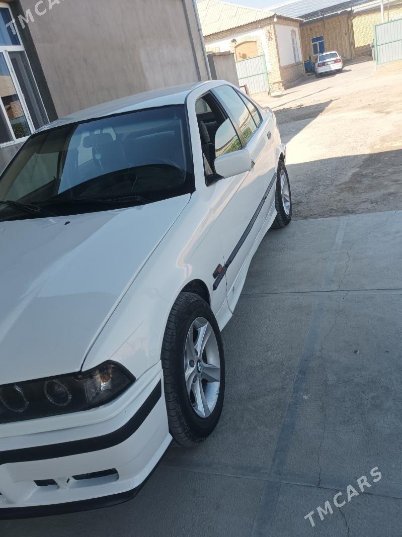 BMW E34 1992 - 28 000 TMT - Мары - img 1