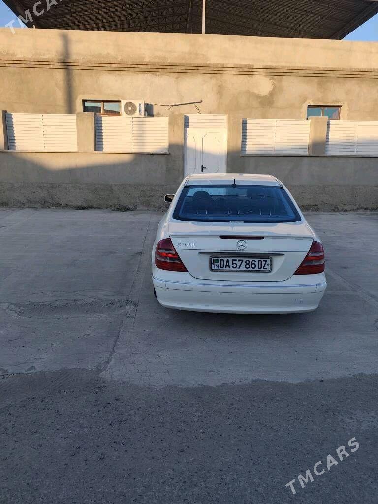 Mercedes-Benz 230E 2004 - 160 000 TMT - Daşoguz - img 5