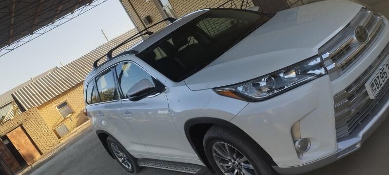 Toyota Highlander 2018 - 480 000 TMT - Байрамали - img 3