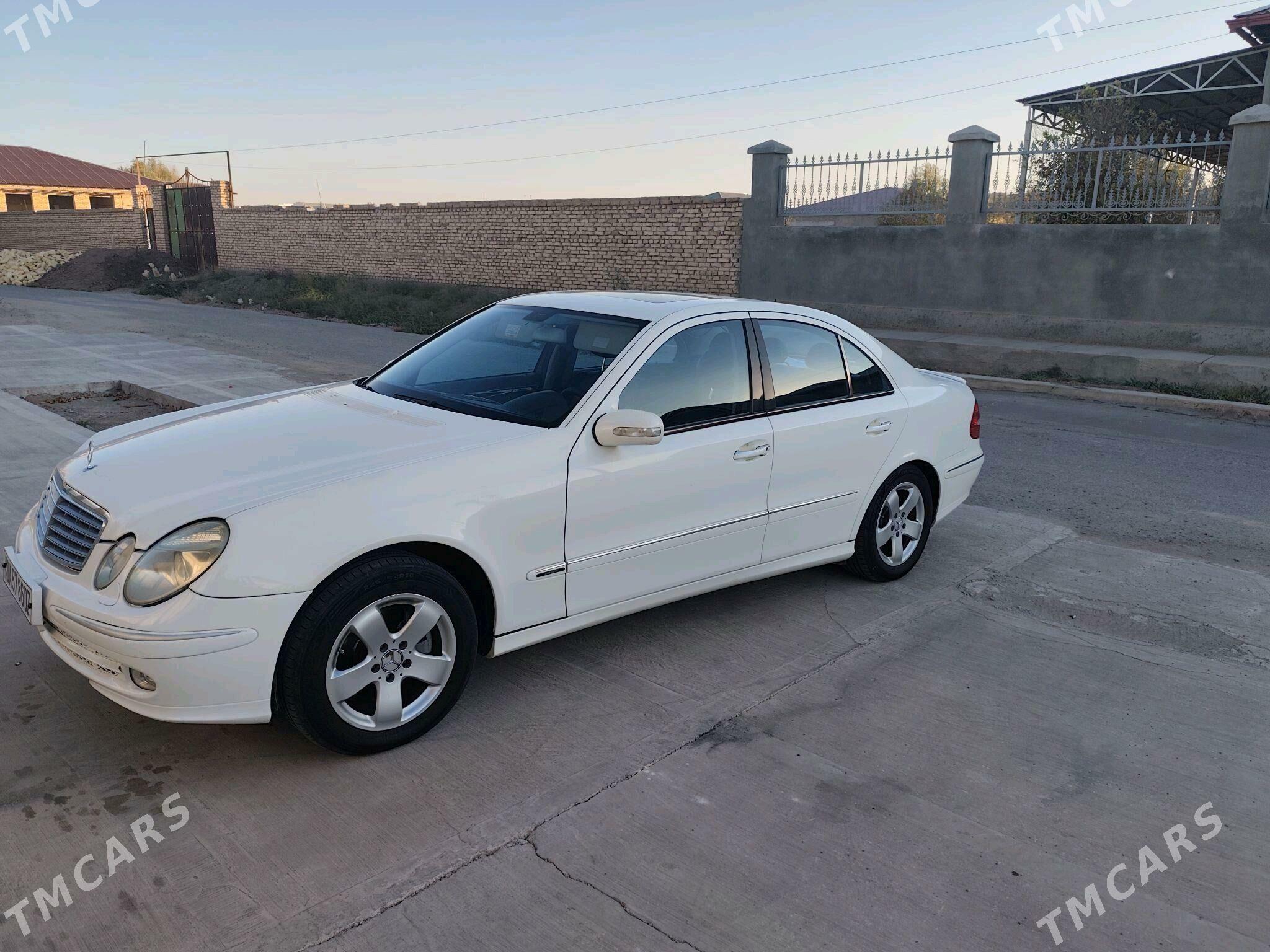 Mercedes-Benz 230E 2004 - 160 000 TMT - Daşoguz - img 3