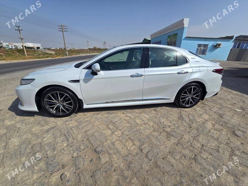 Toyota Camry 2021 - 380 000 TMT - Байрамали - img 8