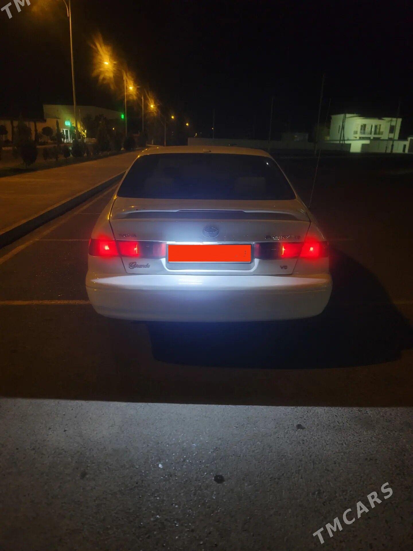 Toyota Camry 1999 - 130 000 TMT - Çärjew - img 2