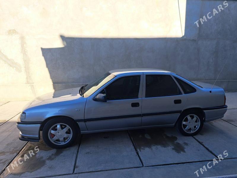Opel Vectra 1995 - 55 000 TMT - Дашогуз - img 3