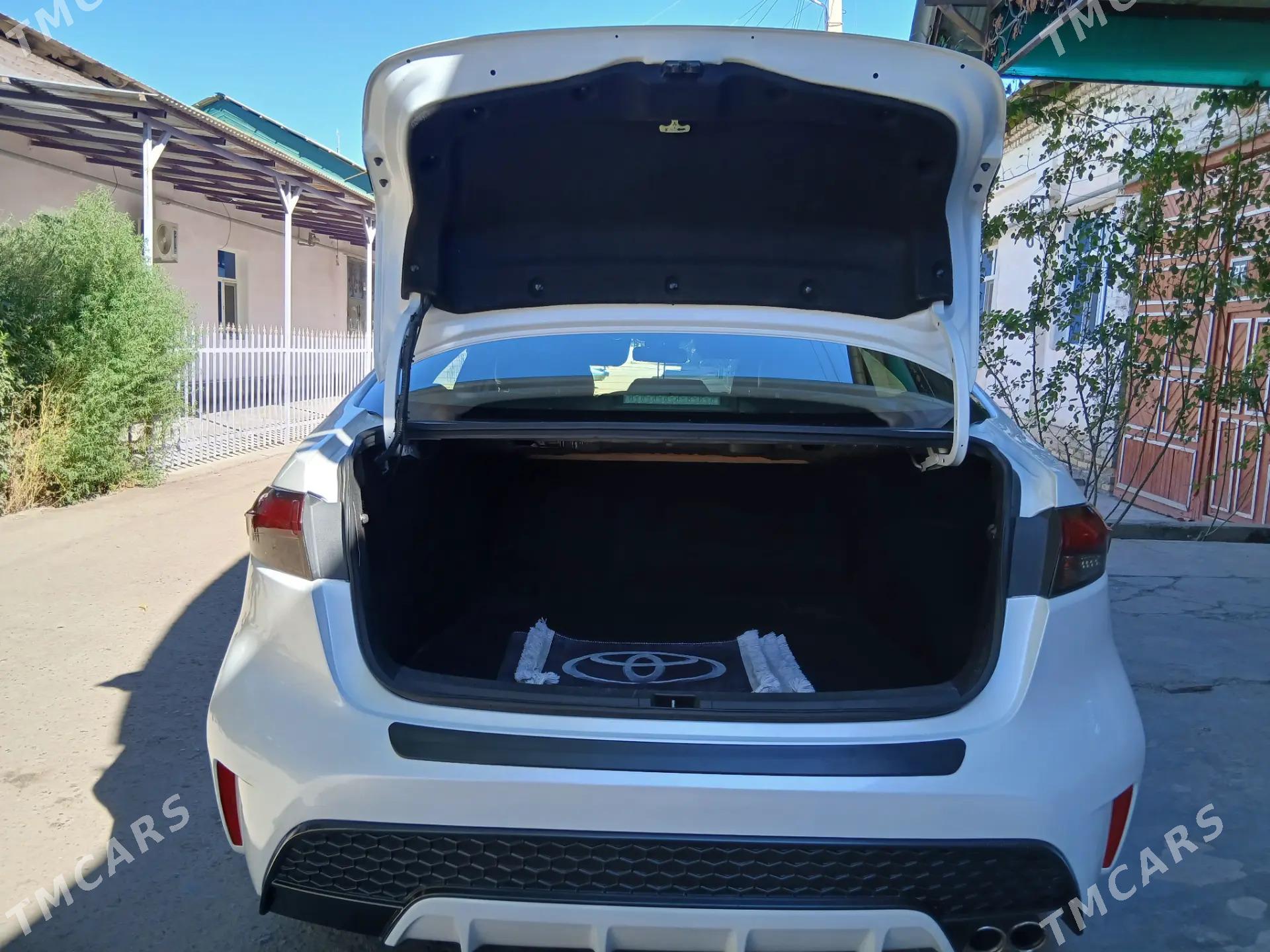 Toyota Corolla 2019 - 260 000 TMT - Дашогуз - img 5