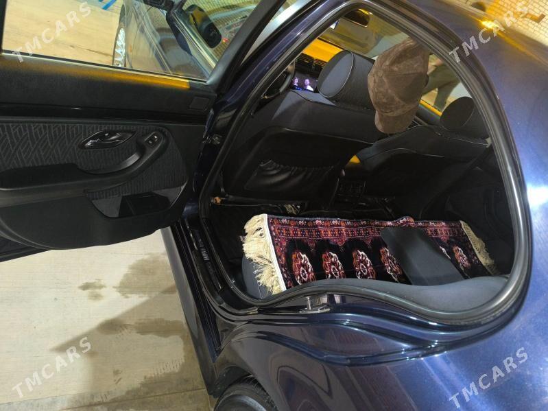 BMW E39 2003 - 150 000 TMT - Saýat - img 10