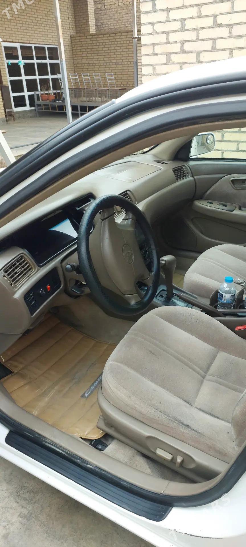 Toyota Camry 1999 - 130 000 TMT - Çärjew - img 7