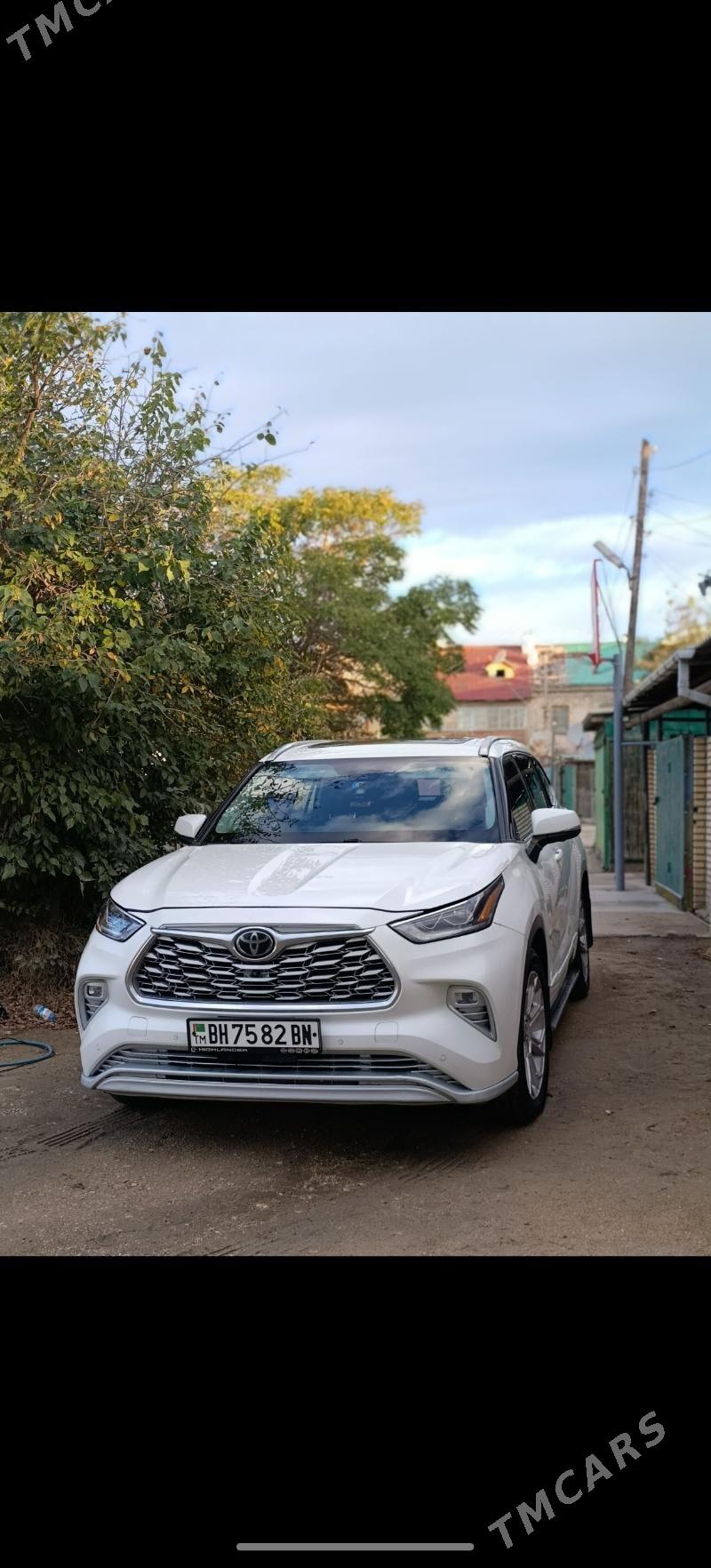 Toyota Highlander 2020 - 570 000 TMT - Балканабат - img 2