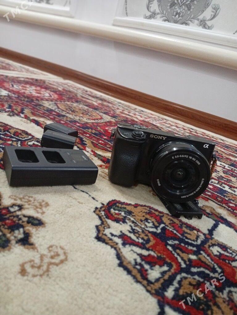 sony 64 00 - Sarahs - img 2