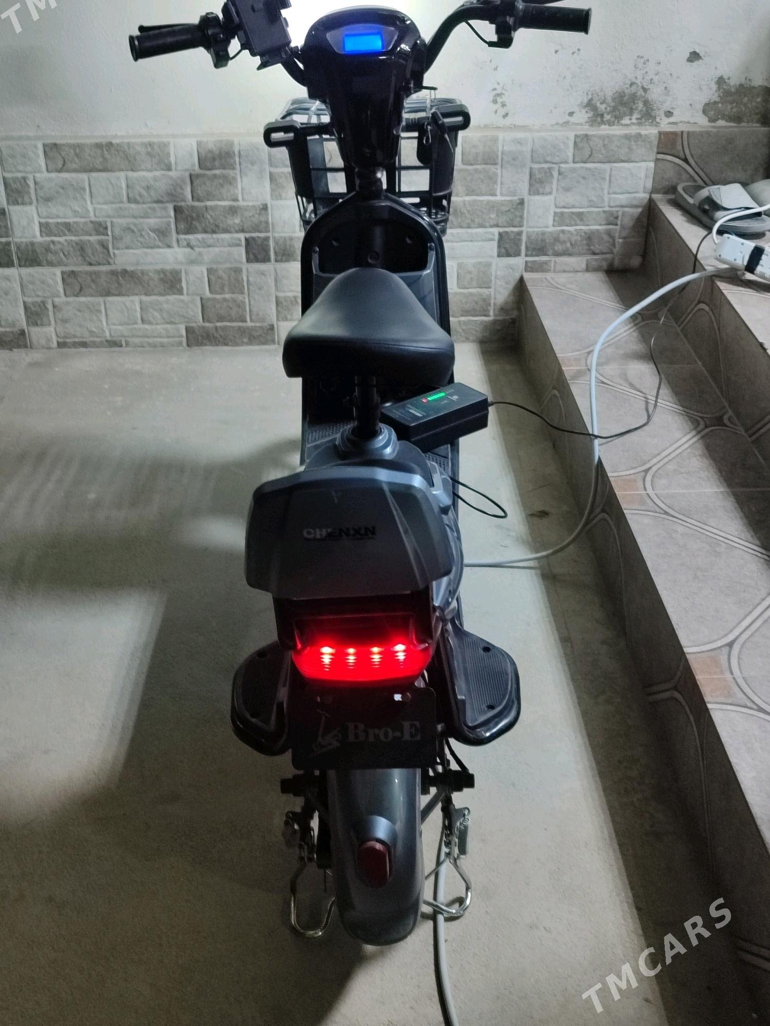 skuter - Балканабат - img 2