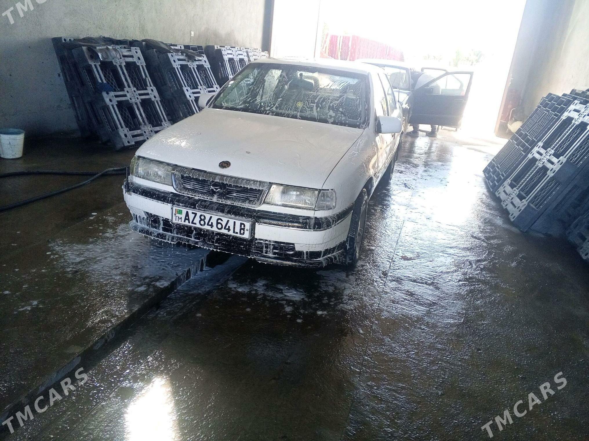 Opel Vectra 1991 - 30 000 TMT - Чарджоу - img 1