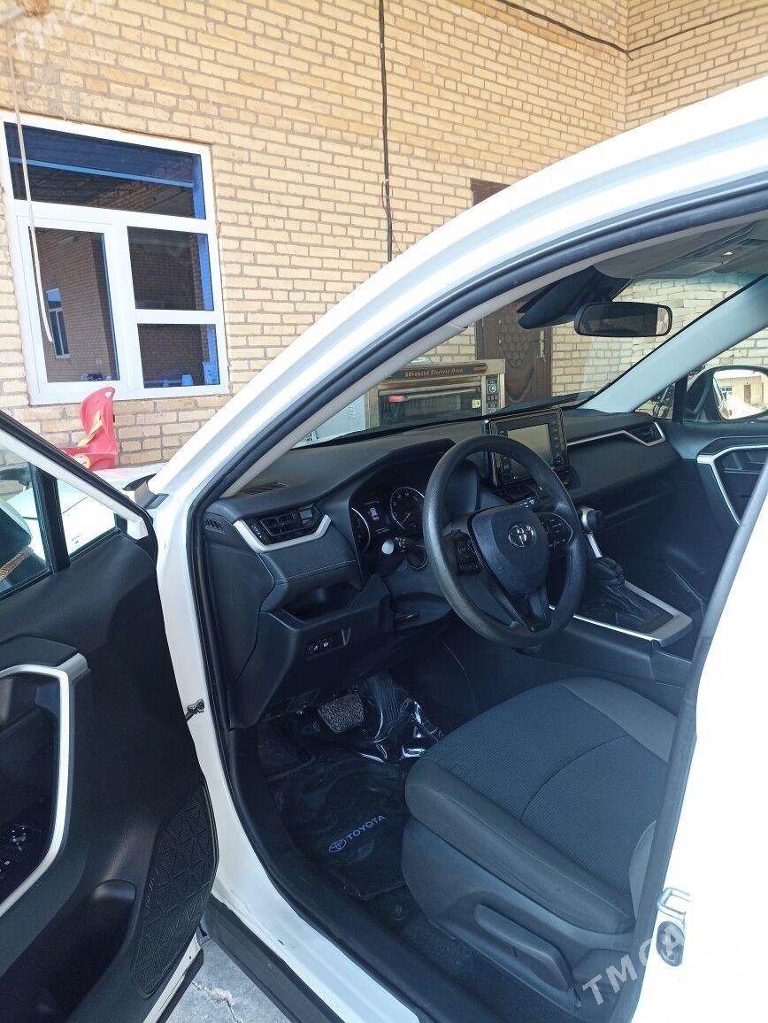 Toyota RAV4 2023 - 360 000 TMT - Dänew - img 4