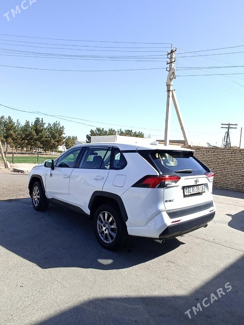 Toyota RAV4 2023 - 360 000 TMT - Dänew - img 1