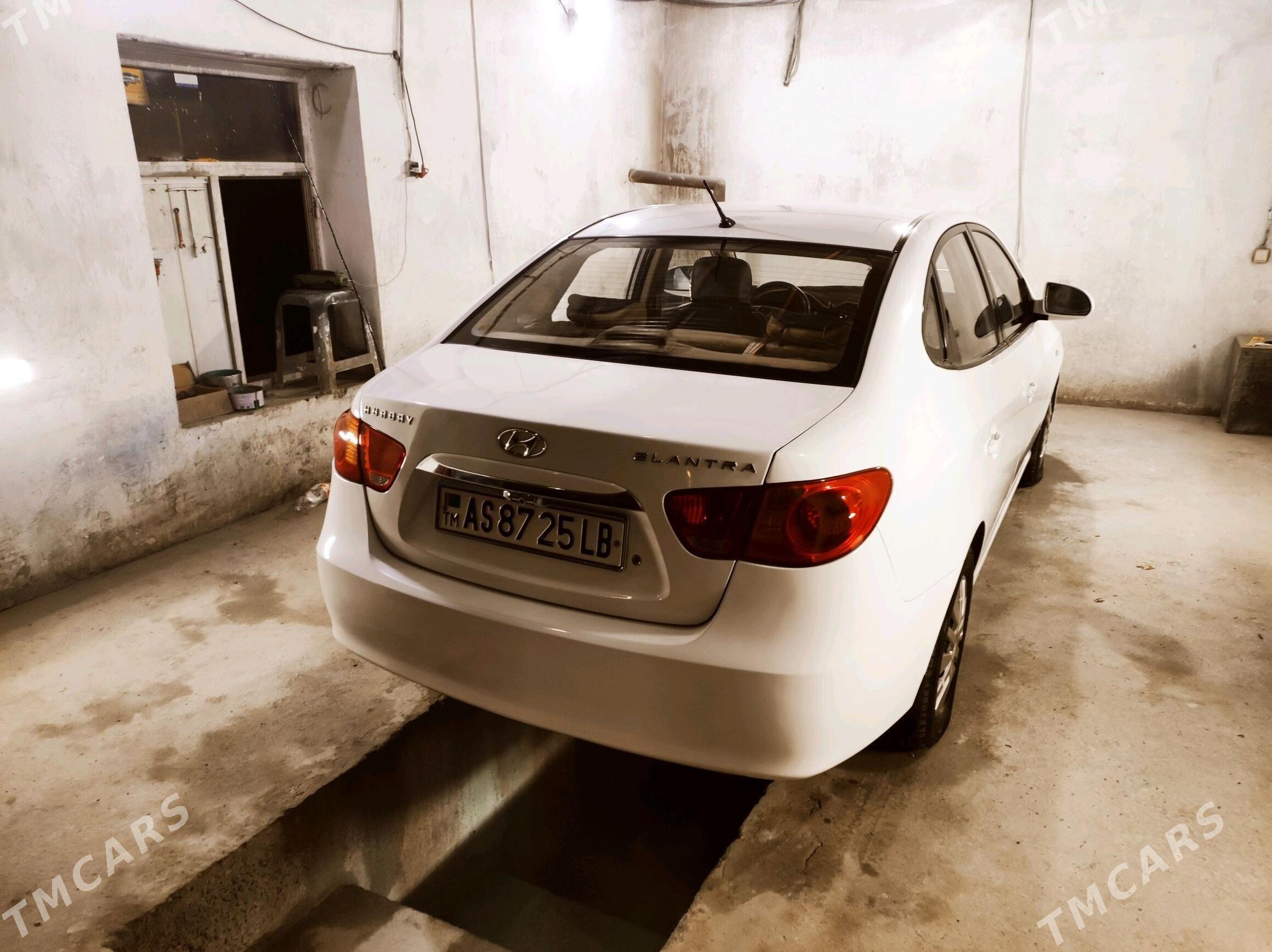 Hyundai Elantra 2010 - 115 000 TMT - Туркменабат - img 6