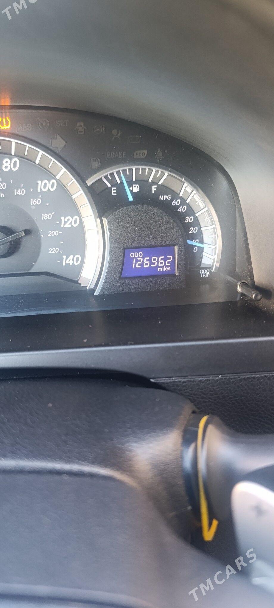 Toyota Camry 2012 - 250 000 TMT - Мары - img 7