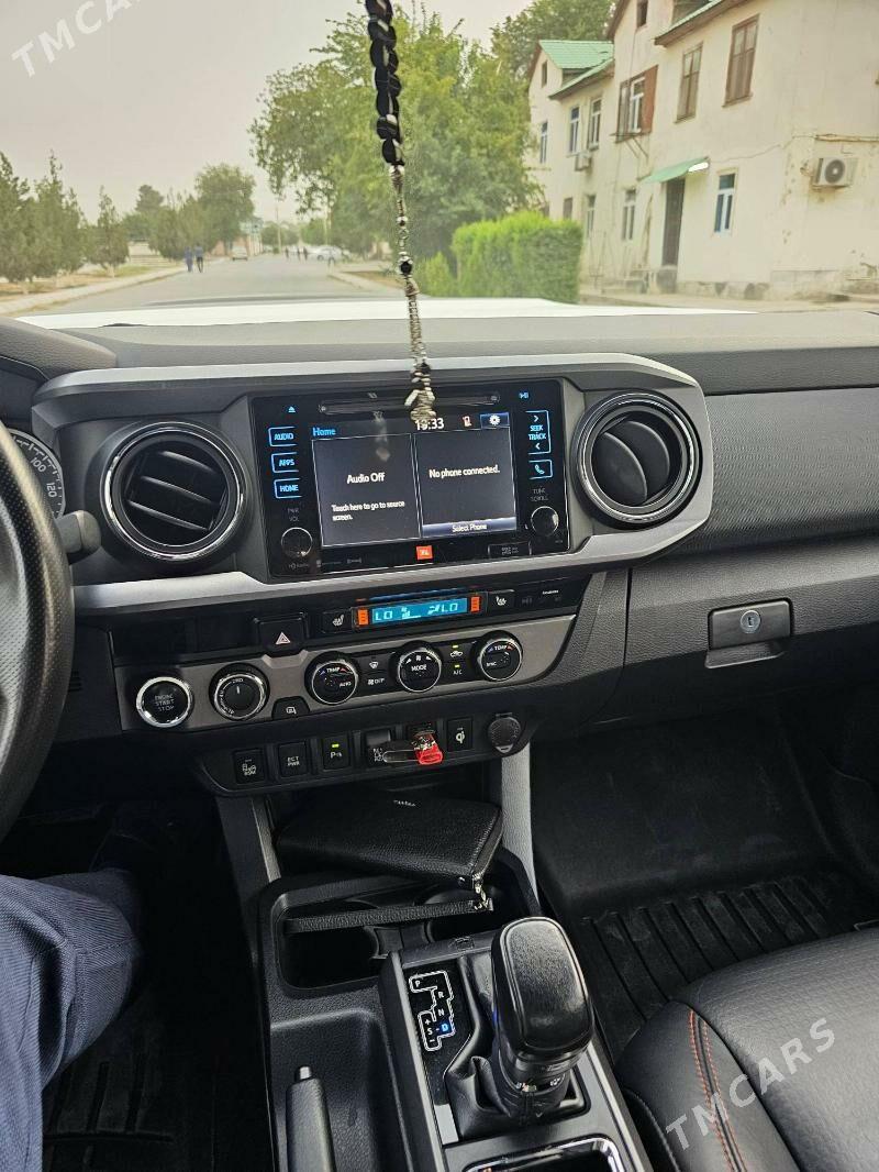 Toyota Tacoma 2019 - 450 000 TMT - Ашхабад - img 4