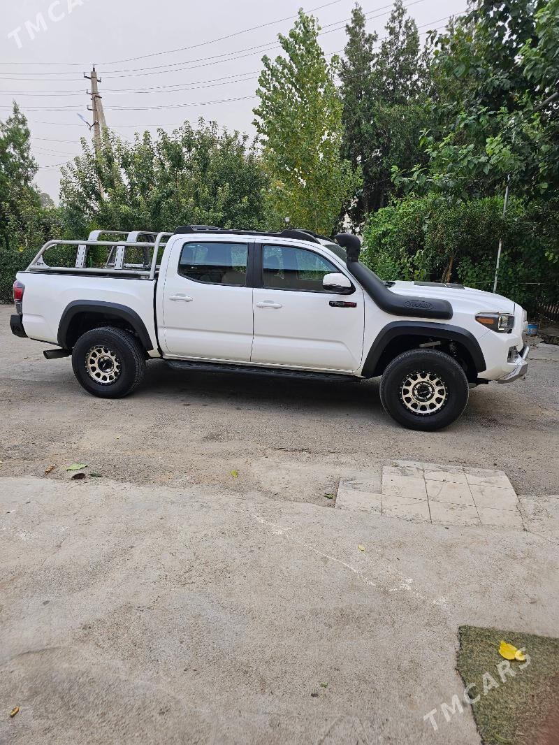 Toyota Tacoma 2019 - 450 000 TMT - Ашхабад - img 3
