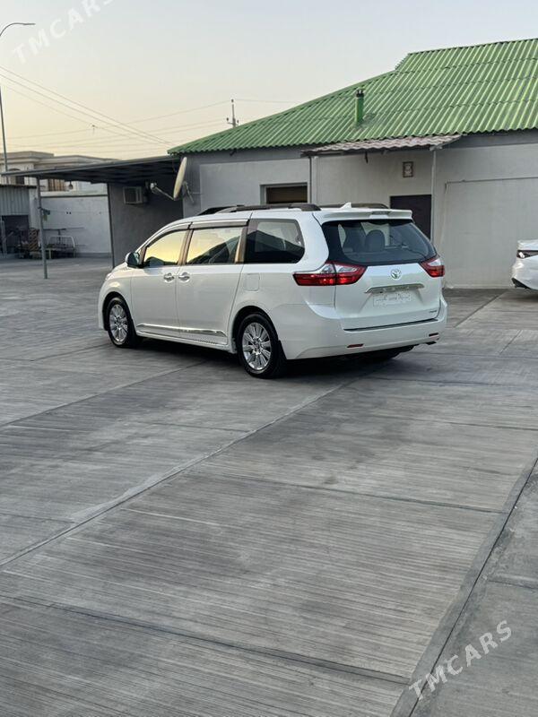 Toyota Sienna 2018 - 440 000 TMT - Aşgabat - img 4