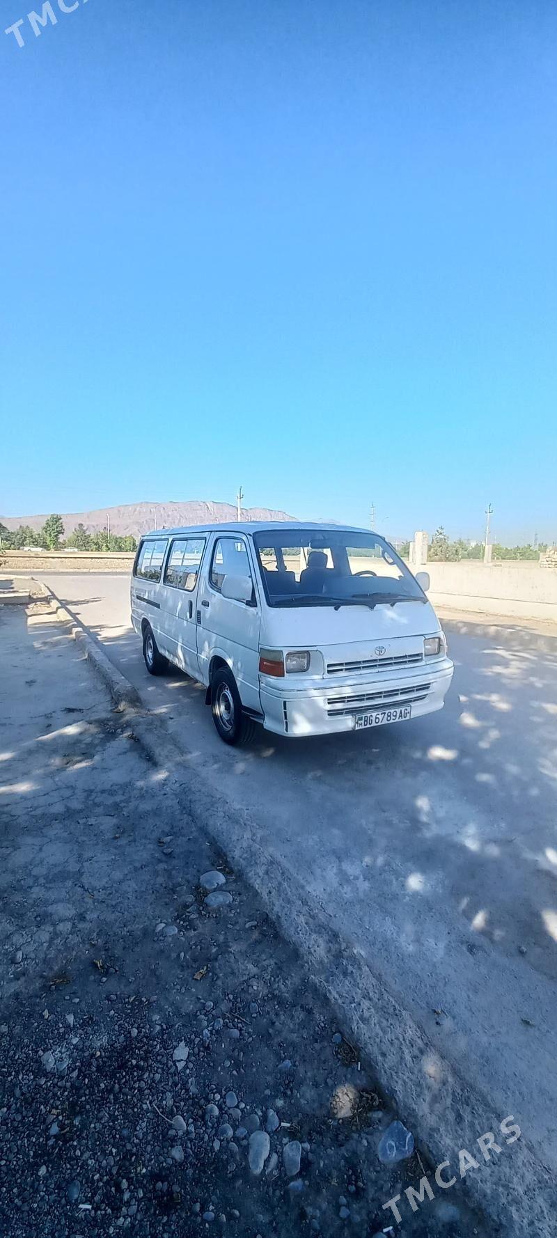 Toyota Hiace 1996 - 100 000 TMT - Büzmeýin - img 2