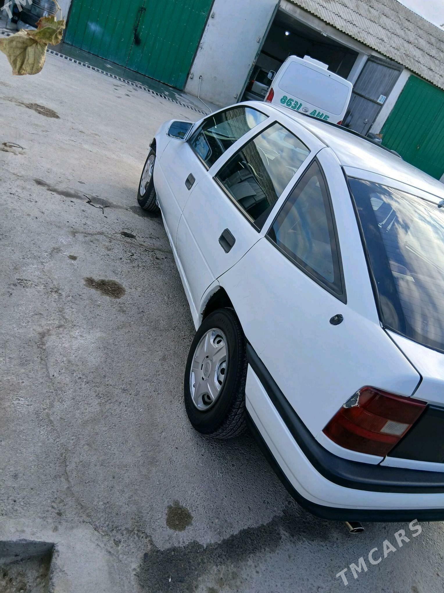 Opel Vectra 1991 - 28 000 TMT - Änew - img 3