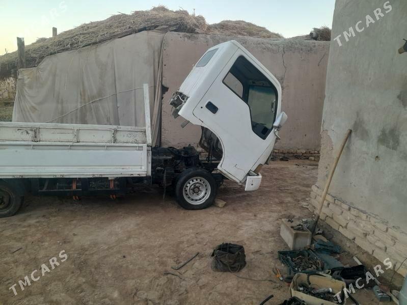 Kia Bongo 1999 - 55 000 TMT - Гурбансолтан Едже - img 1