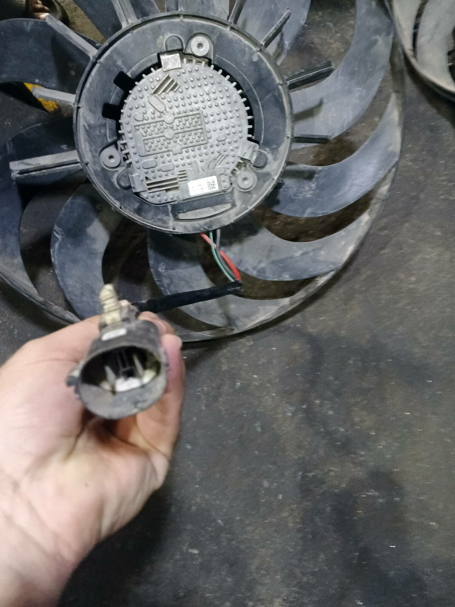 ford explorer wintilýator 3 000 TMT - Mary - img 4