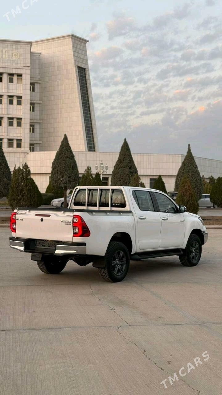 Toyota Hilux 2025 - 710 000 TMT - Дашогуз - img 4