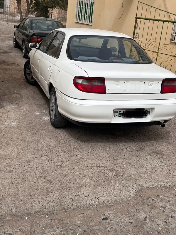 Toyota Carina 1995 - 52 000 TMT - Türkmenabat - img 3