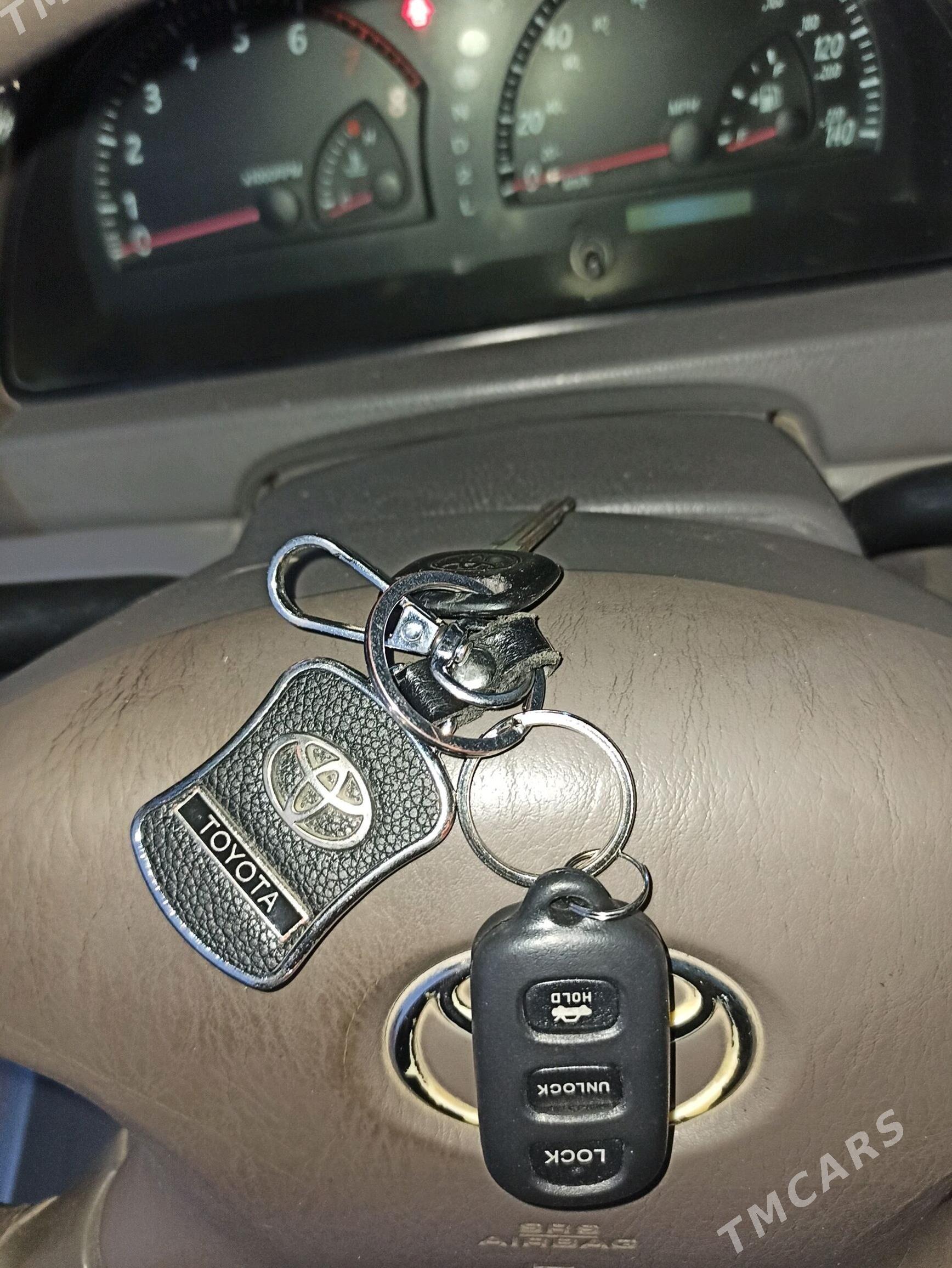 Toyota Camry 2003 - 140 000 TMT - Мары - img 3