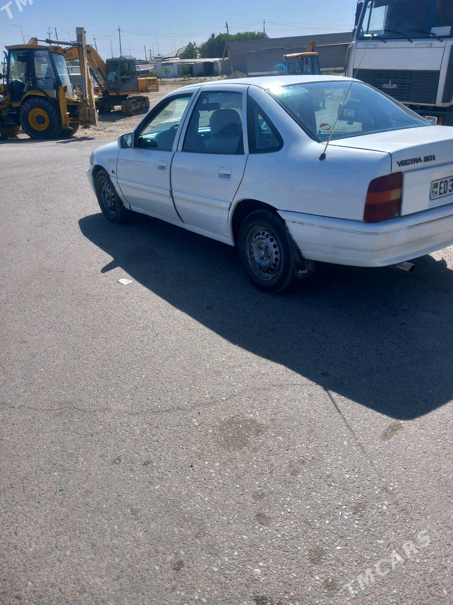 Opel Vectra 1990 - 24 000 TMT - Murgap - img 2