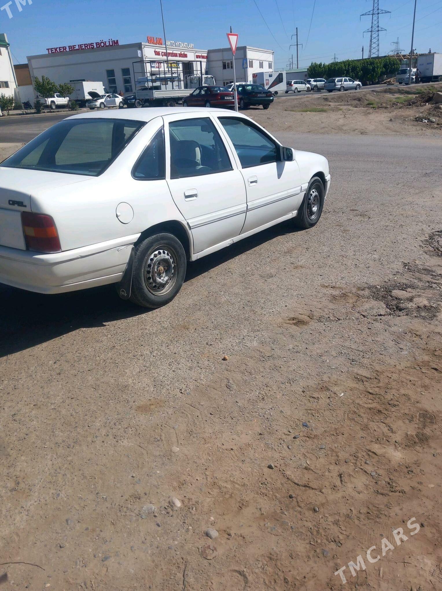 Opel Vectra 1990 - 24 000 TMT - Murgap - img 3