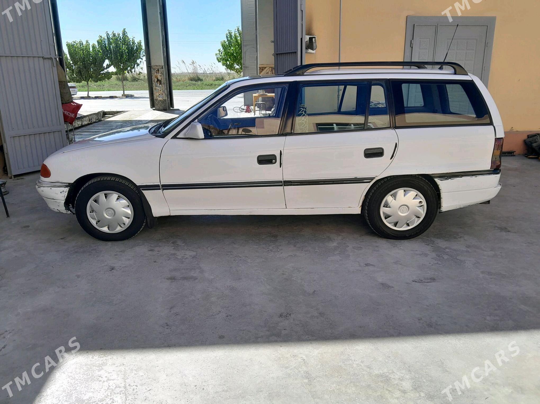Opel Astra 1992 - 32 000 TMT - Мары - img 9
