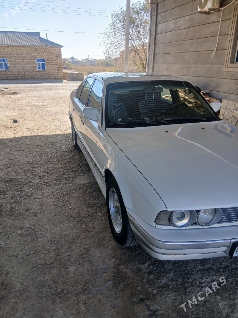 BMW 520 1991 - 55 000 TMT - Мургап - img 1