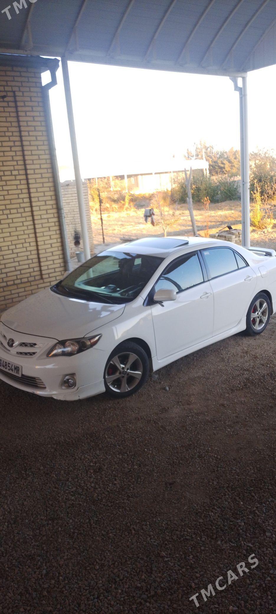 Toyota Corolla 2013 - 200 000 TMT - Мургап - img 2