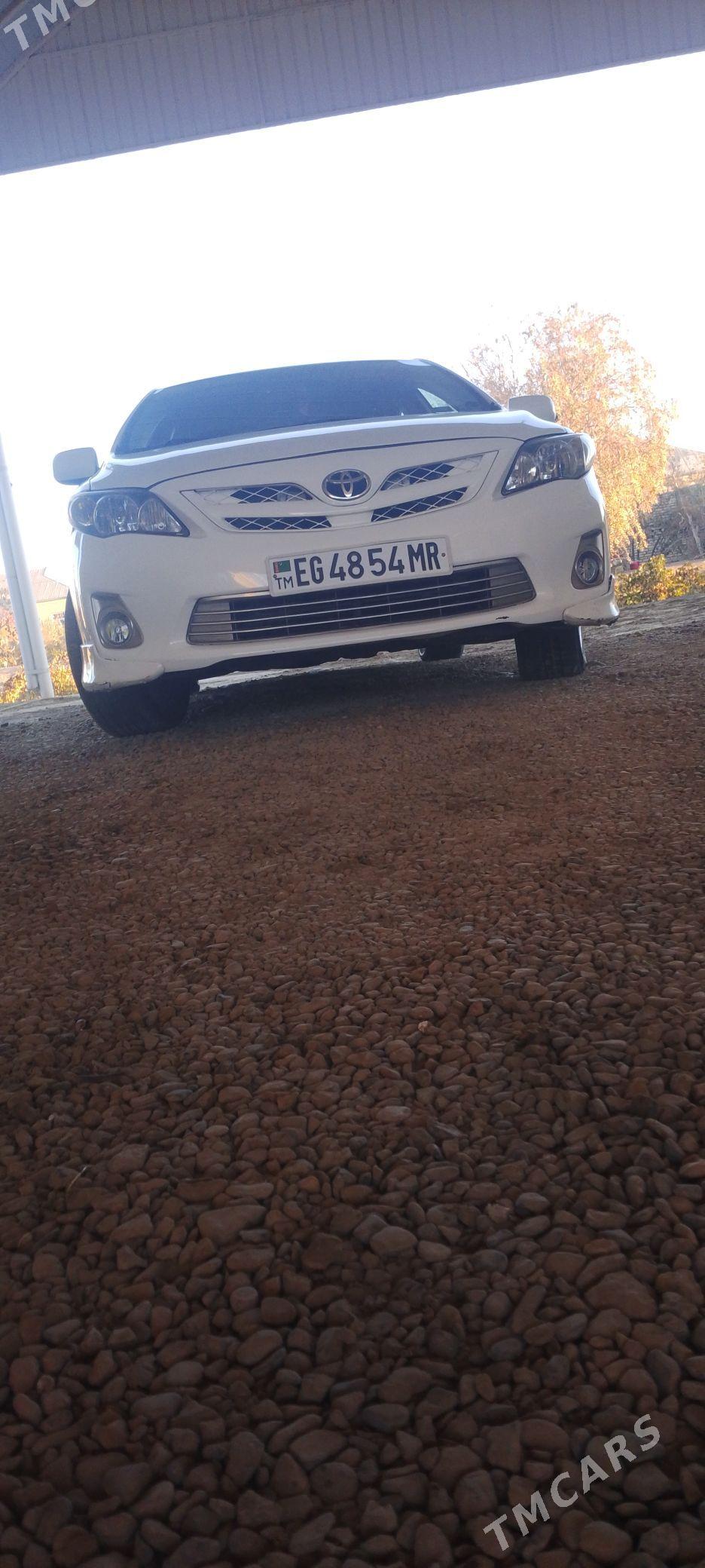 Toyota Corolla 2013 - 200 000 TMT - Мургап - img 6