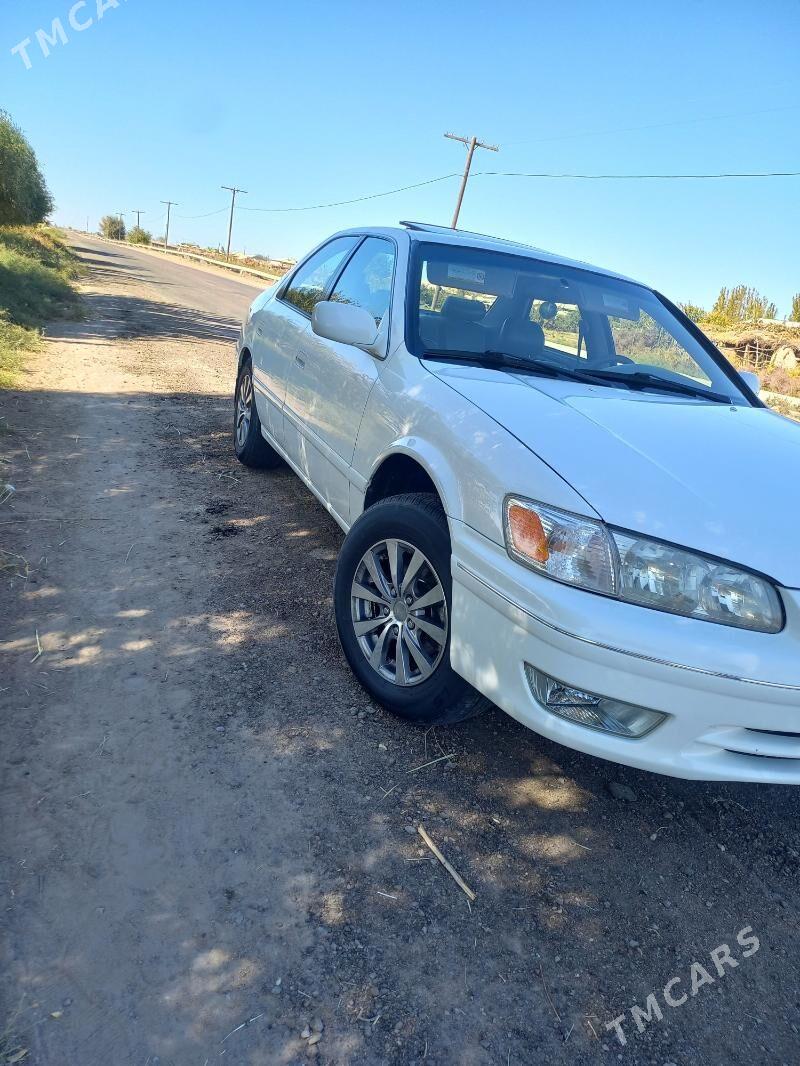 Toyota Camry 2001 - 169 000 TMT - Şabat etr. - img 1