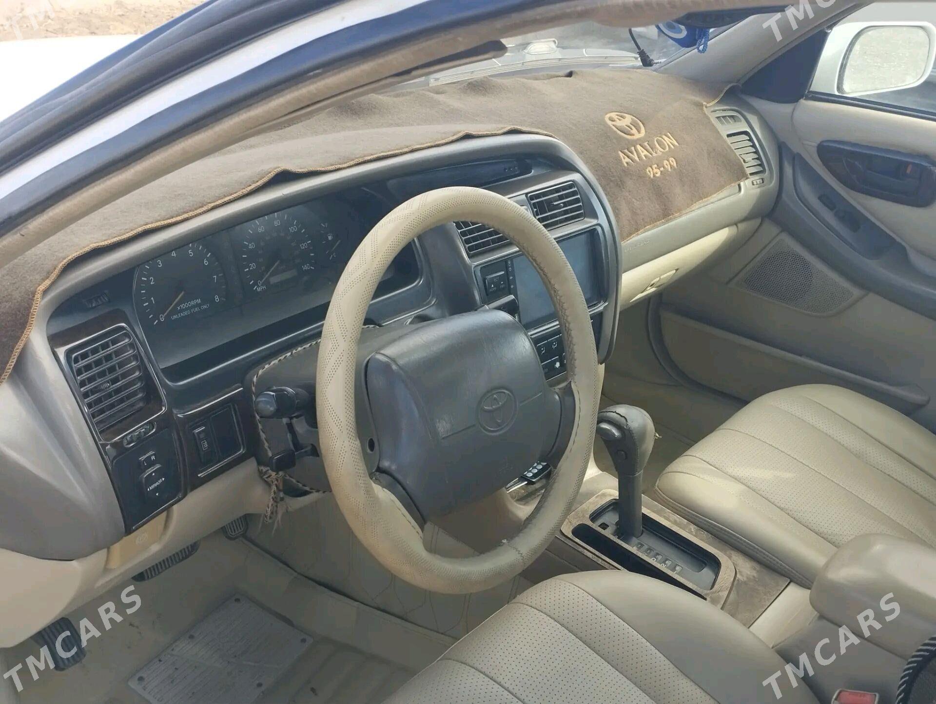 Toyota Avalon 1998 - 125 000 TMT - Gubadag - img 4