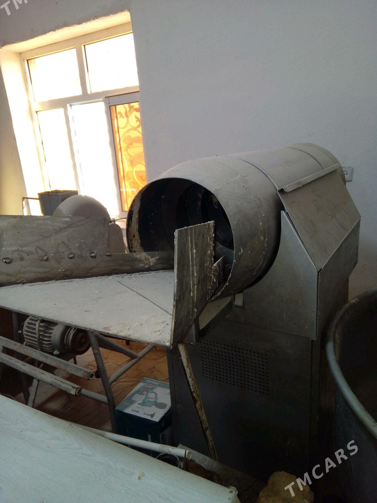 biznes enjamĺar - Теджен - img 2