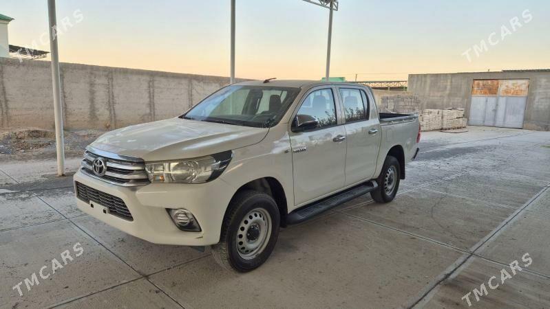Toyota Hilux 2020 - 460 000 TMT - Гёкдепе - img 1