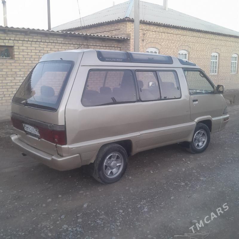 Toyota Town Ace 1992 - 33 000 TMT - Мары - img 2