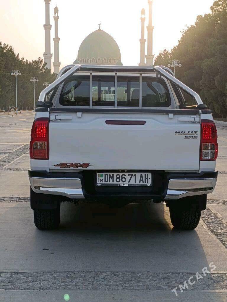 Toyota Hilux 2020 - 525 000 TMT - Гёкдепе - img 3