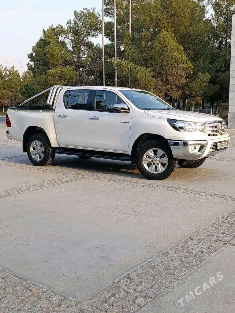 Toyota Hilux 2020 - 525 000 TMT - Гёкдепе - img 5