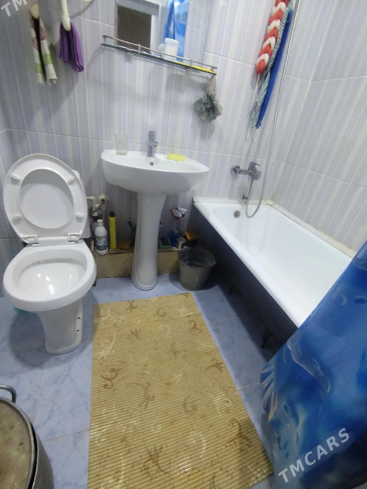 продажа 2 ком 5 мкр 1 этаж - Aşgabat - img 2