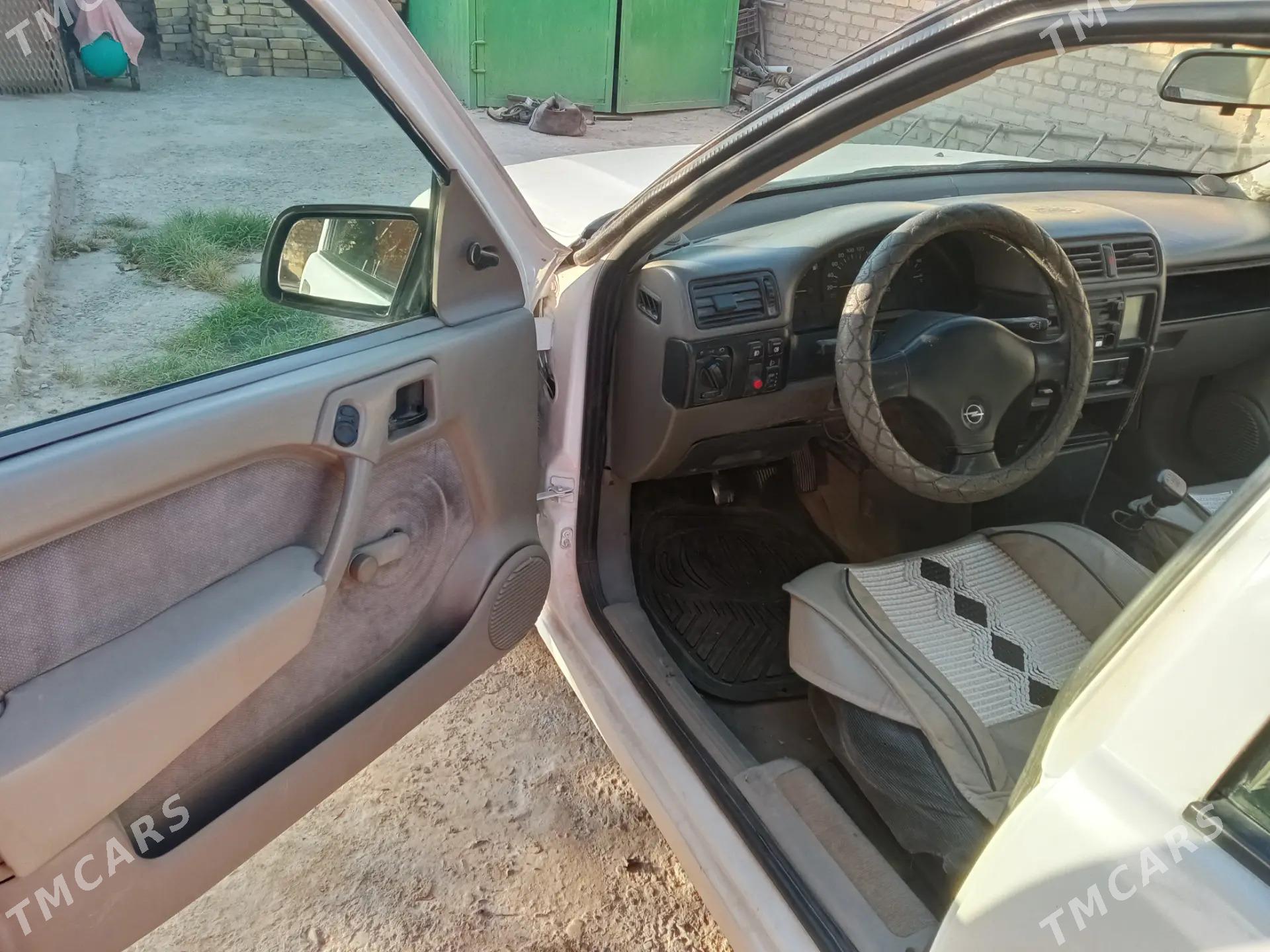 Opel Vectra 1989 - 38 000 TMT - Туркменабат - img 5